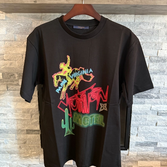 Louis Vuitton Other - Pre Owned Louis Vuitton Men's Graphic Embellished Cotton T-Shirt Size Large